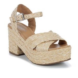 Soda platform sandals